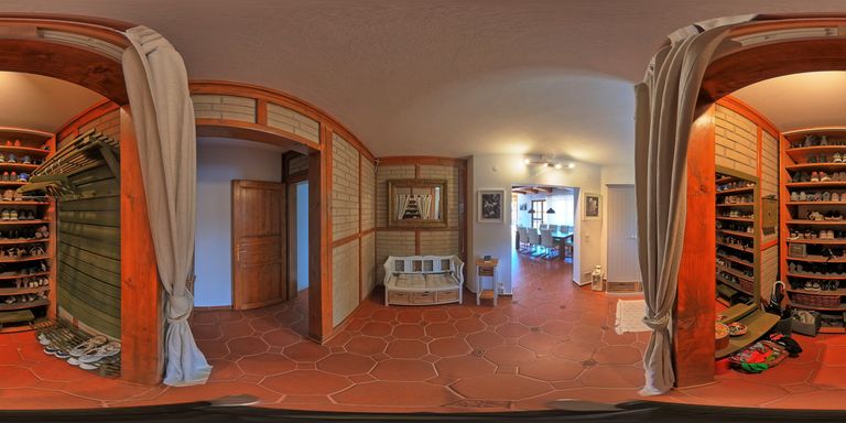 Vorraum_EG_Schuhe_360