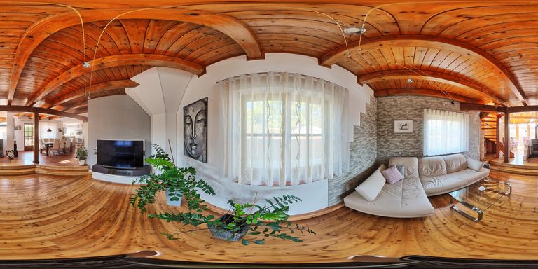 Wohnbereich_hinten2_360