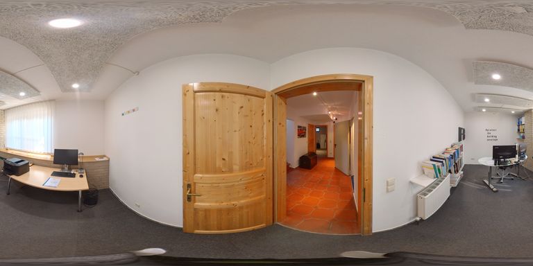 Büro2_360