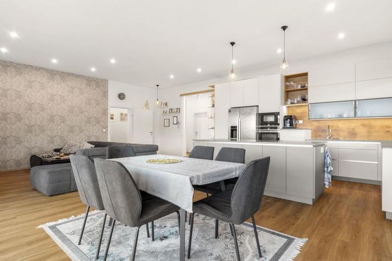 Koch-/Wohn-/Essbereich