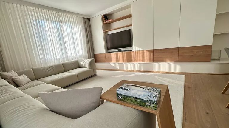 Großzügiges Wohnzimmer (spacy living room)