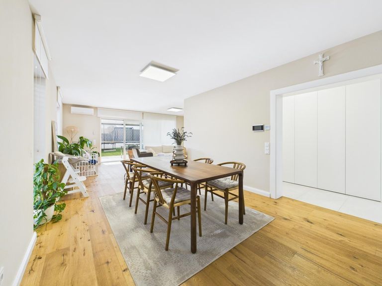 Wohn- und Essbereich 5