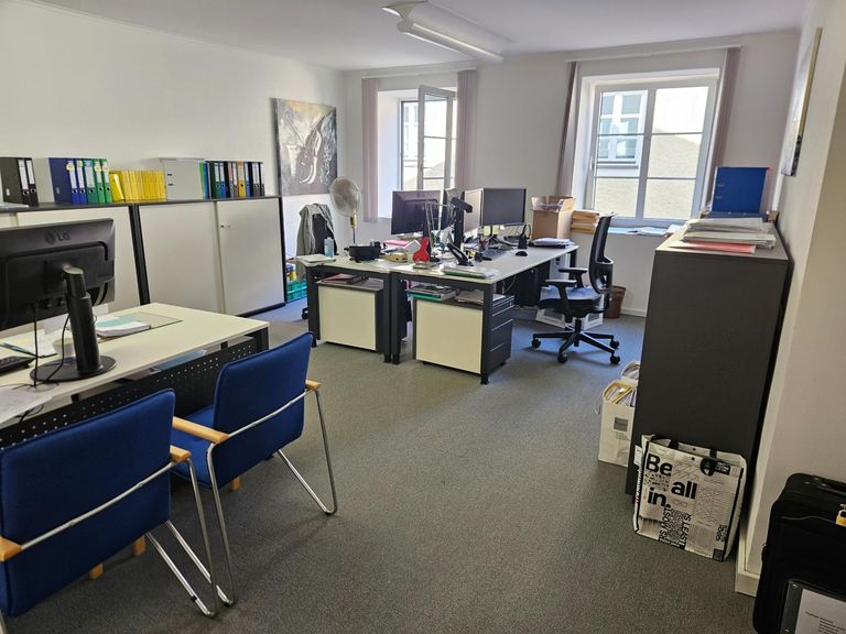 Büro-Zimmer im 1.OG