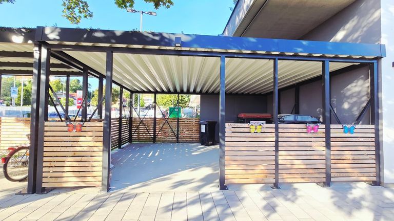 21 Gemeinschaftsraum für Abfallentsorgung