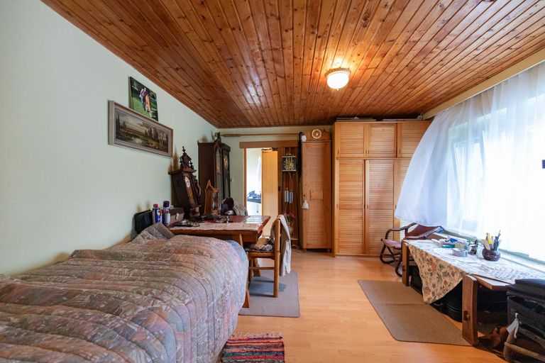 14. Haupthaus Arbeitszimmer