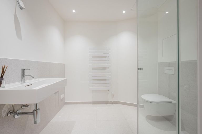 Badezimmer - Musterwohnung