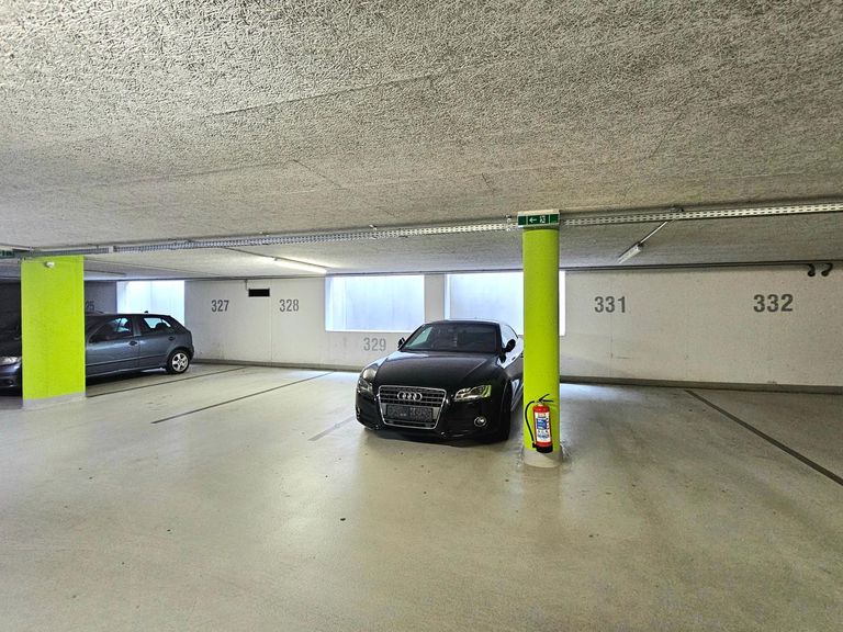 Tiefgaragenplatz