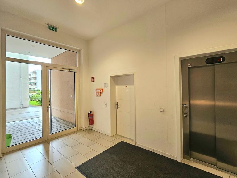 Eingangsbereich mit Lift