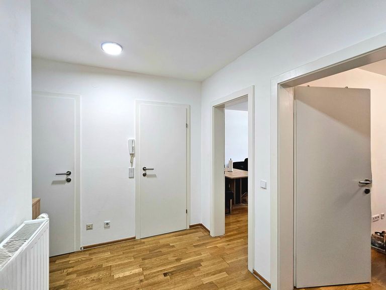 Vorraum - WC, Bad, WZ, SZ