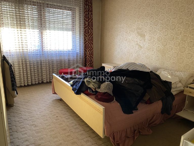 Die Zimmergröße des Schlafzimmers ist optimal