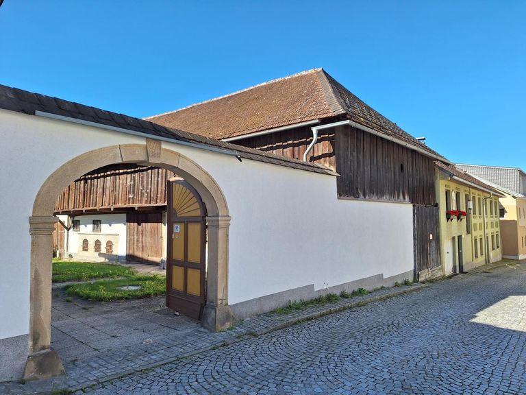 Einfahrtstor | ehem. Stallgebäude