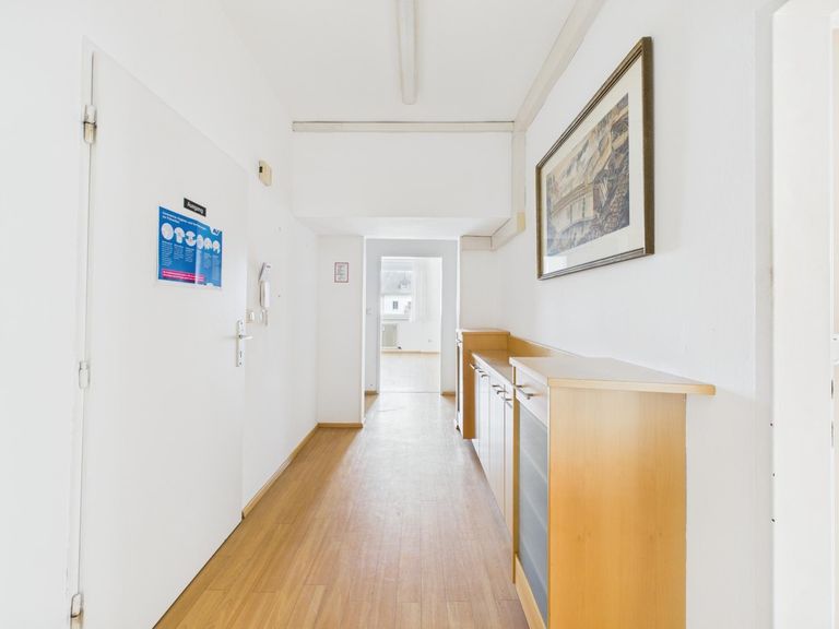 CAM04191G0-PR0053-STILL001