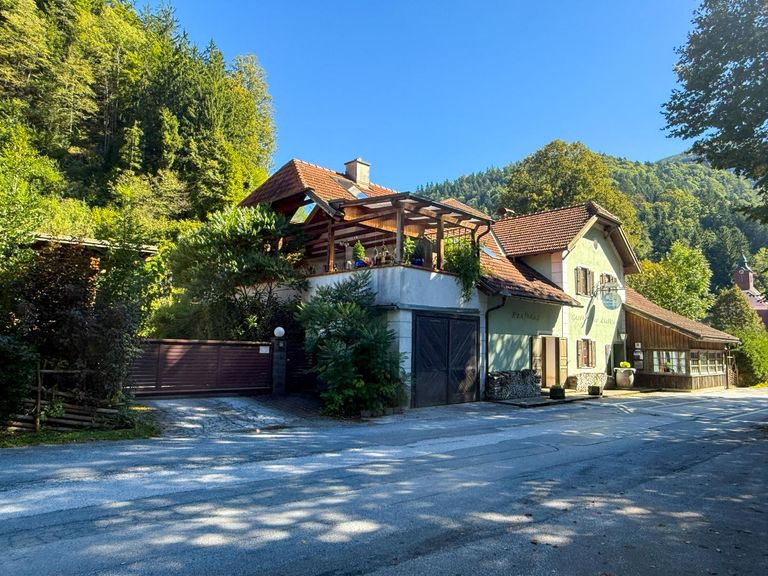 01-320 Gesamtansicht