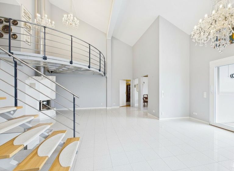 unmöblierter Wohnbereich - Symbolbild KI