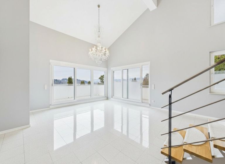 unmöblierter Wohnbereich - Symbolbild KI