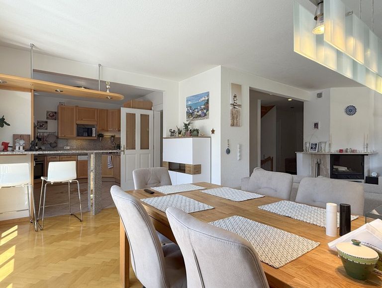 Erdgeschoss - Küche und Wohnzimmer