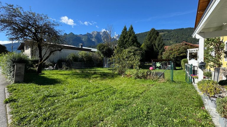 Grundstück mit Blick auf den Hohen Göll