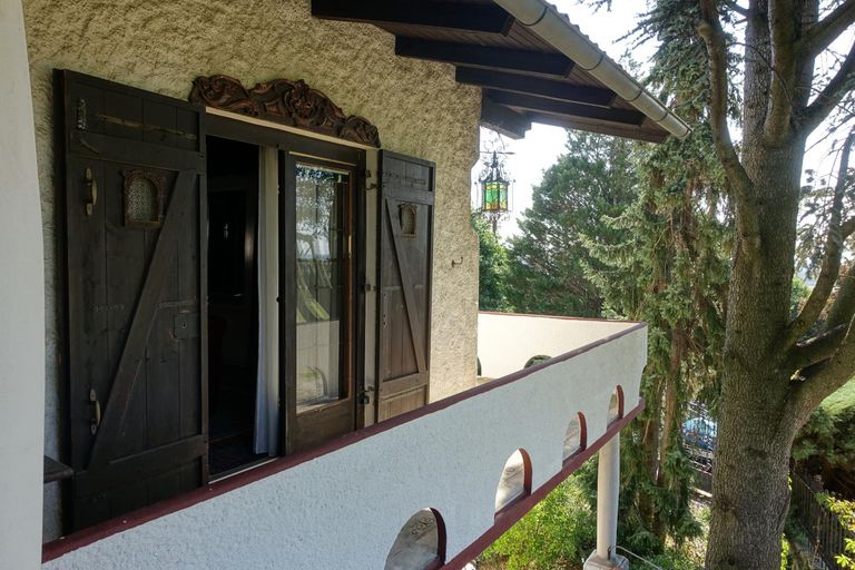 Liebevolle Details an den Fenstern