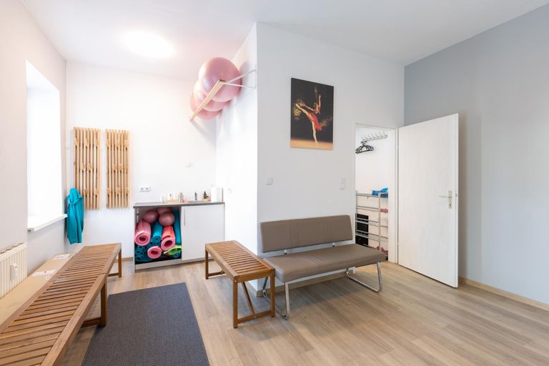 Empfangsraum mit Küche