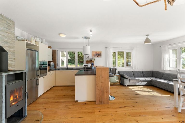Ess- und Wohnbereich Wohnung 2