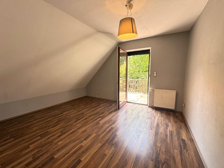 Zimmer Wohnung 4