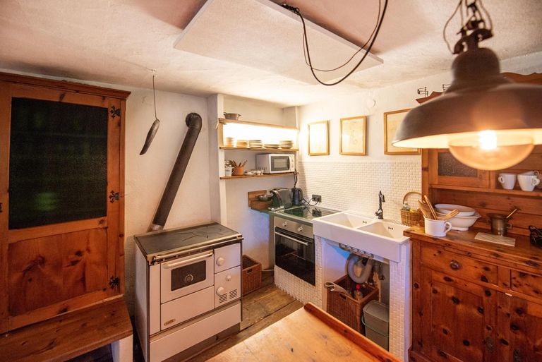 OG KÜ mit Tischherd