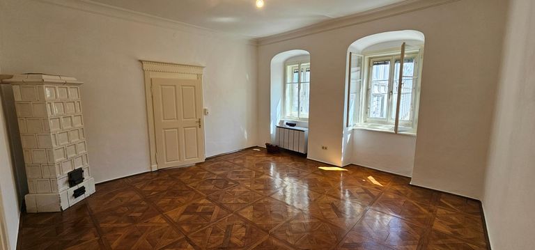 Zimmer 2   ~ 26,5 m²  1. Aufnahme