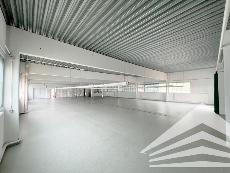 Produktionshalle / Lager