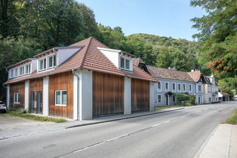 Straßenansicht Neubau