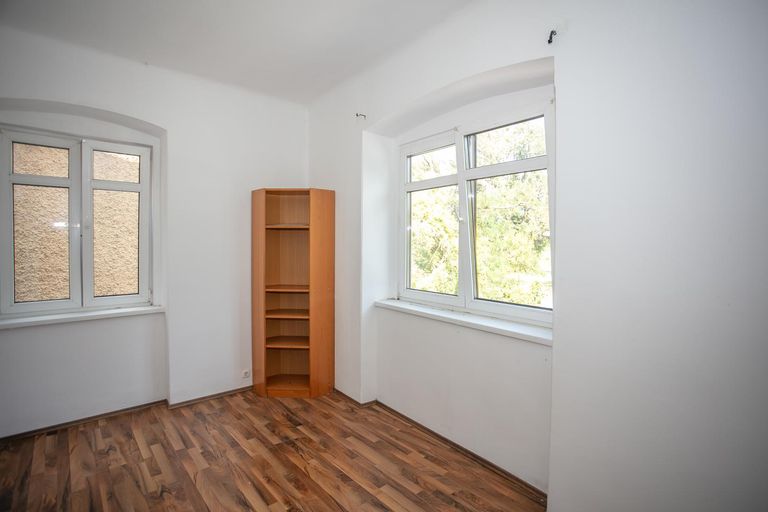 Altbau Whg Top3_Zimmer 1