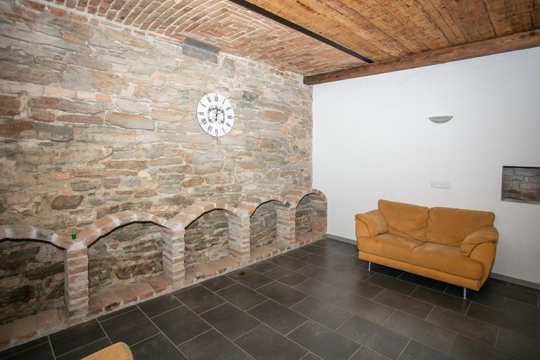 Altbau Gewerbeflächen 1_Ansicht 2