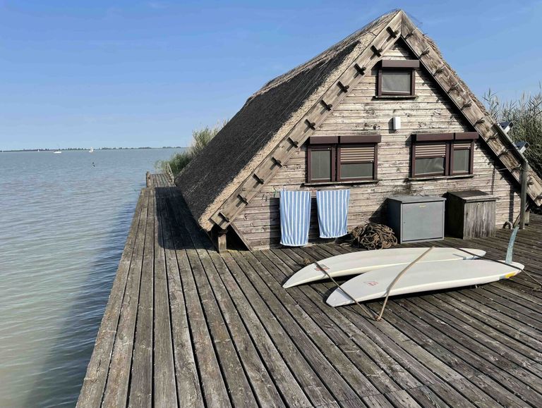 Rückseite der Hütte