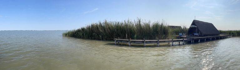 Hütte - vom offenen See gesehen