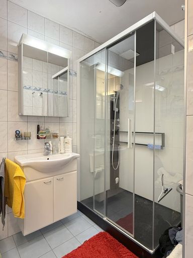 Erdgeschoss - Badezimmer