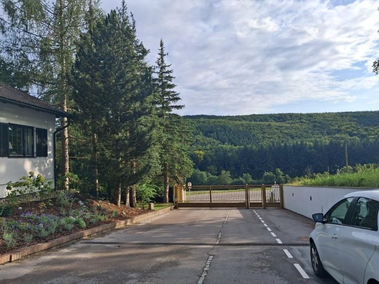 27 Einfahrtstor ETW 3004