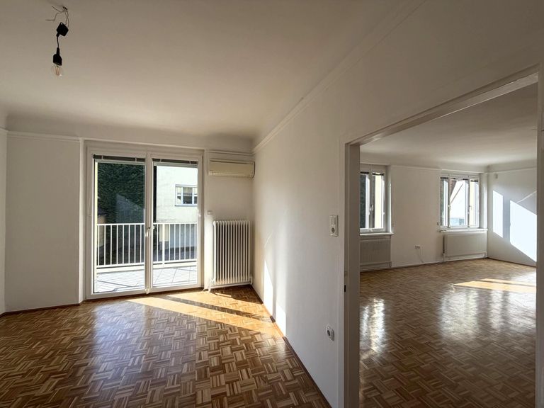 Schlafzimmer und Wohnzimmer / klimatisiert