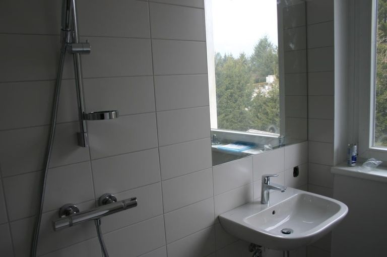 5-REMAX-Aflenz-Badezimmer
