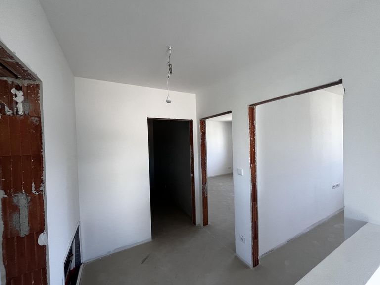 15 Vorraum - Eingang Garage