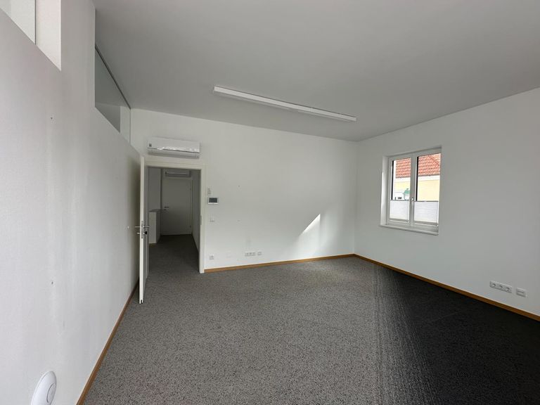 Büro (2)