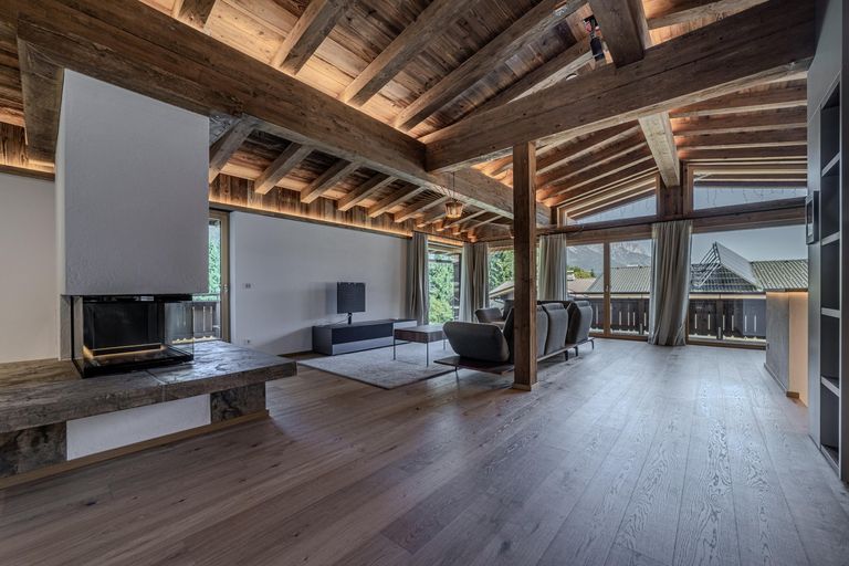 OG - Offenes Wohnen/Essen/Kochen mit Kamin