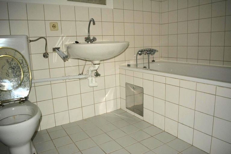 Badezimmer mit Wanne