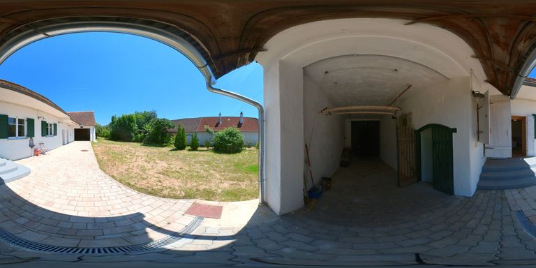 Einfahrtstor