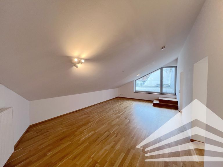 Wohn-/Schlafzimmer Galerie