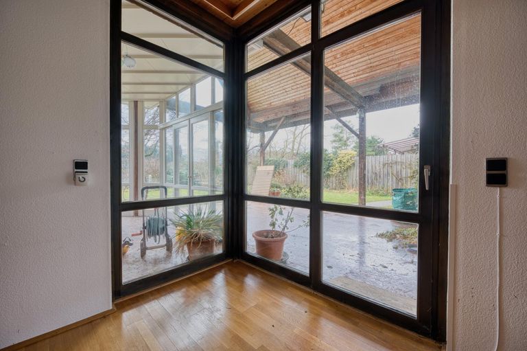 Blick zum Wintergarten und Terrasse DSC_3577