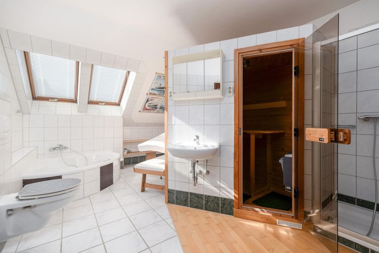 22 Badezimmer OG