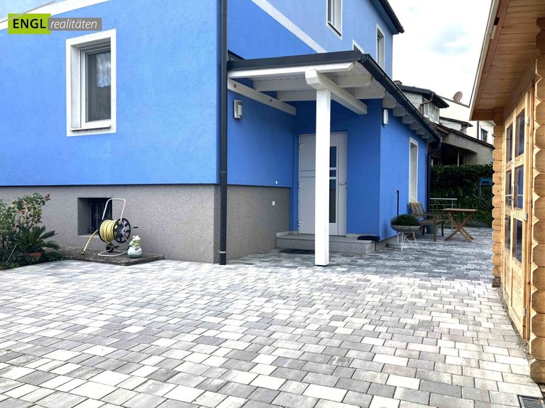 Vorplatz-PKW Abstellplatz