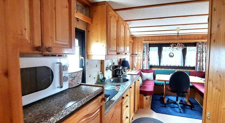 Wohnzimmer mit Küchenzeile