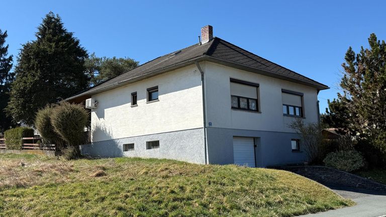 Hausansicht Straßenseite