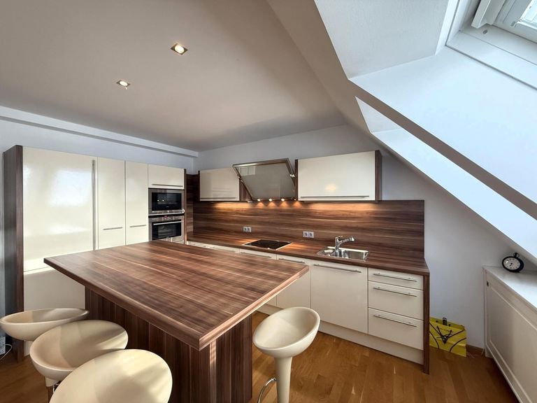 Küche mit Geräte von Siemens