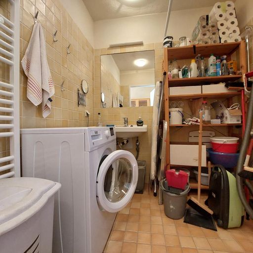 Waschküche -auch Anschlüsse Badezimmer